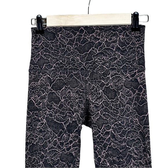 LULULEMON Align Full Length 28” Leggings in Lacescape Spanish Rose Black - Picture 6 of 11